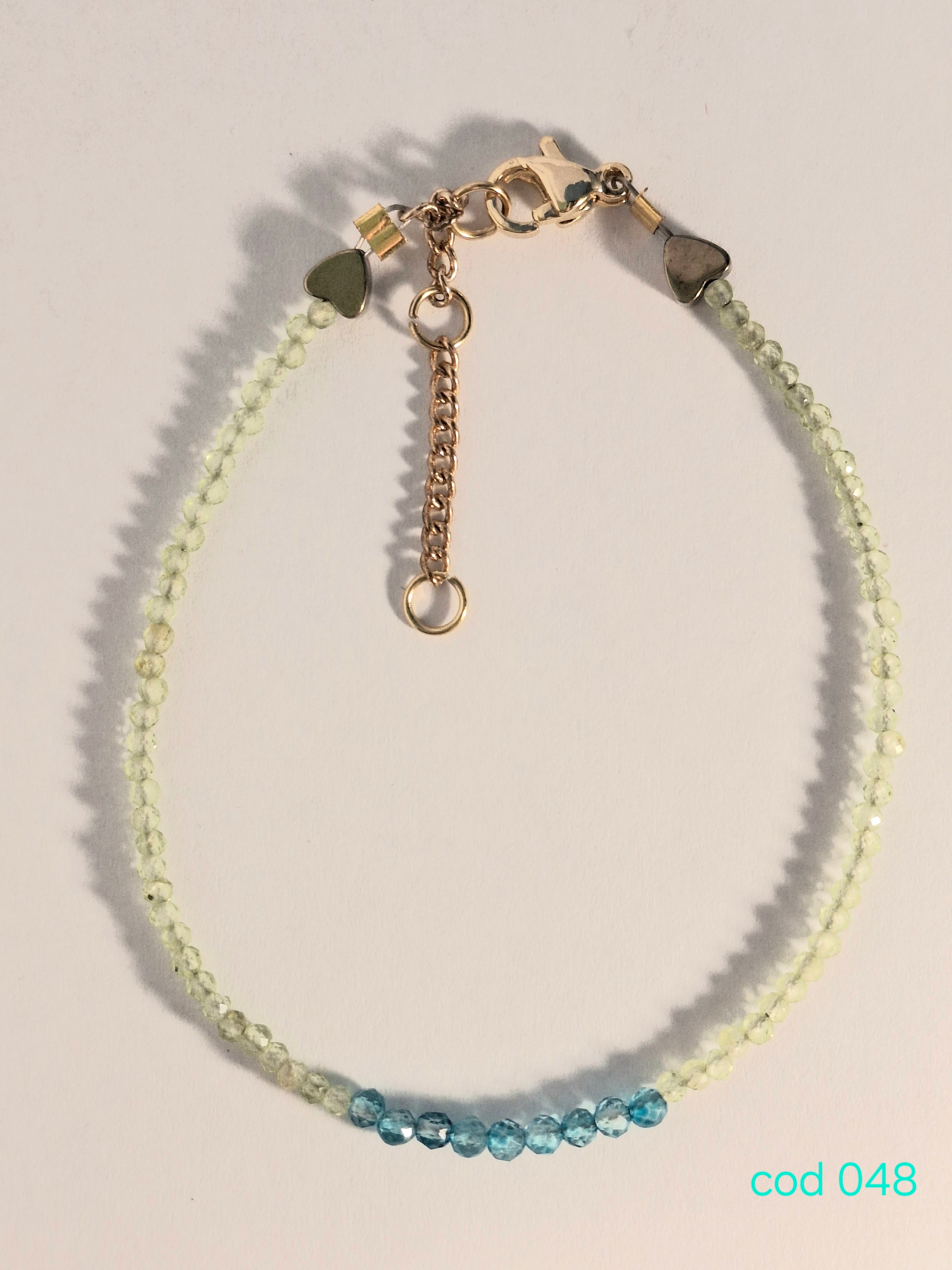 Bratara handmade din Pietre pretioase si semipretioase, Topaz, Peridot si Hematit inimioare, in Inox (Cod 048)