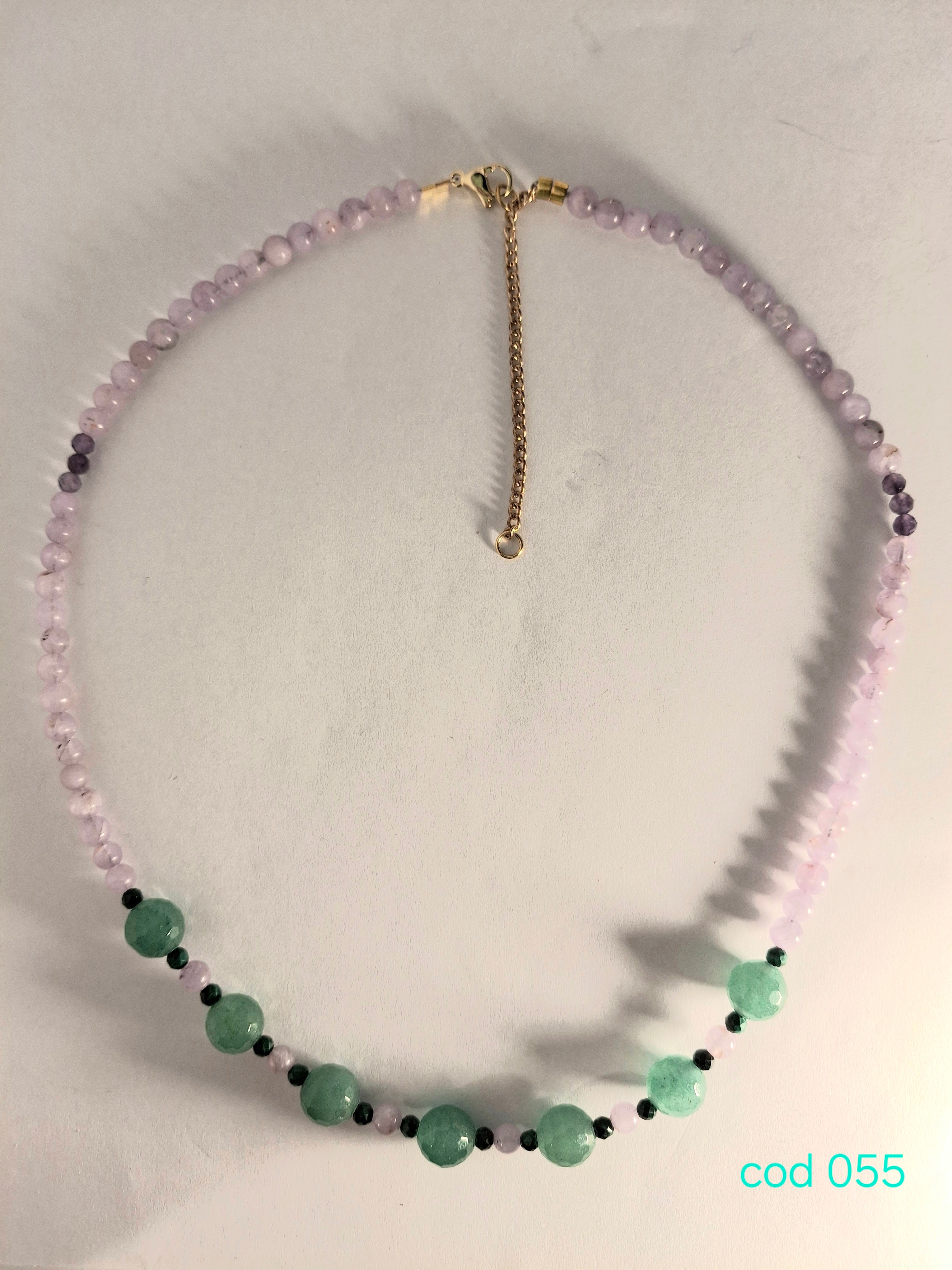 Colier handmade din Pietre semipretioase, Jad, Ametist si Malachit, in Inox auriu (Cod 055)